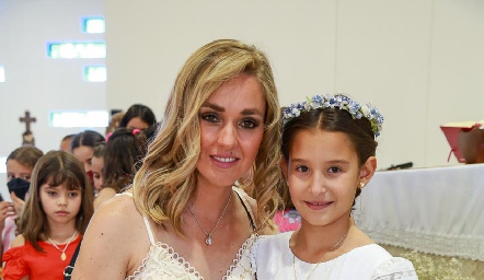  María Torres, Alexia y María Inés.