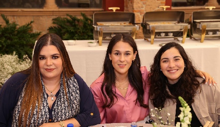  Nilda Esper, Carmen Del Valle y Yusa de la Rosa.