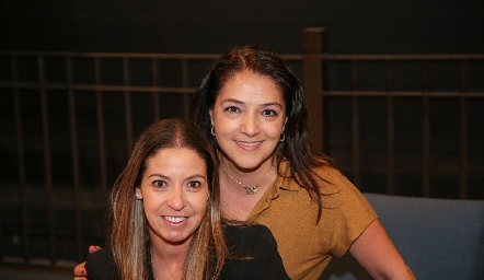  Cecilia Limón y Adriana Calderón .
