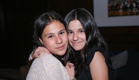  Miranda y Sofía .