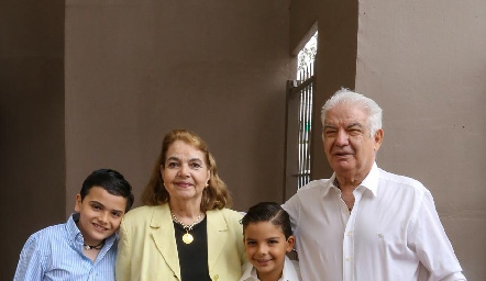  Alfonso Gutiérrez, Dalid Matuk, Patricio Gutiérrez y Jorge Matuk.