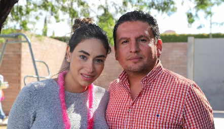   Verónica Juárez y Ricardo Nava.