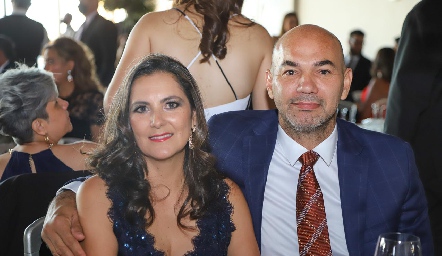  Lizet Vázquez y Héctor Castro.