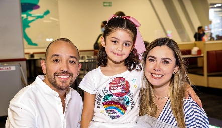 Mauro Rodríguez,  Xaviera y Fernanda Pérez.