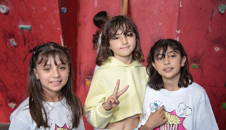 Isabela, vale y mariana.
