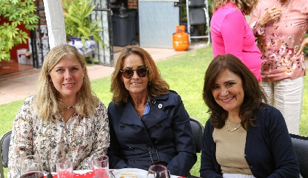 Ana Cris de García, Alma Orozco y Gladys Castellano.