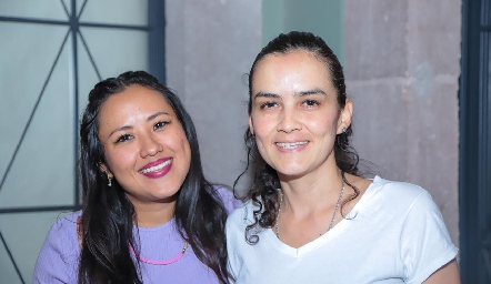 Luz Serda y Mariel Moreno .