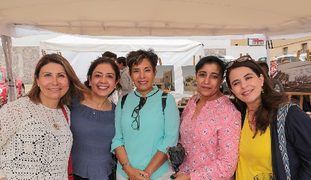  Rebeca Preciado, Érika Flores, Claudia Arriaga, Gabriela Dauajare y Alejandra Retes.
