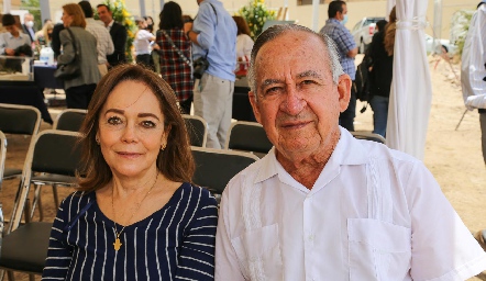  Elisa Negrete y Carlos Motilla.