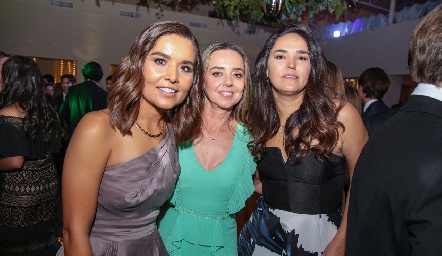  Lorena Torres, Marcela Alcalde y Ana Pau Valdés.