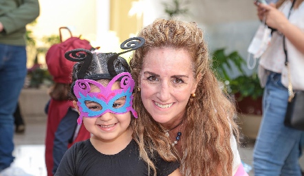  Claudia Pillado e Isabela Velasco.