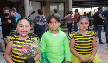  Ana Paula, Santiago Torruco y Mía.