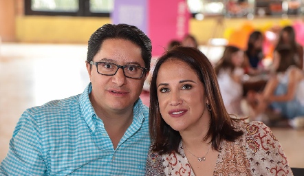  Félix Córdova y Lety Aguilar .