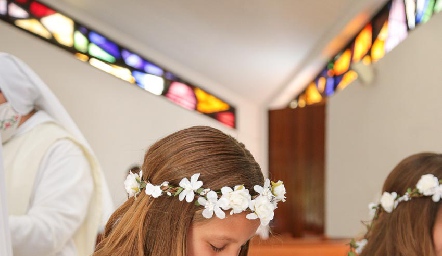  En oración.