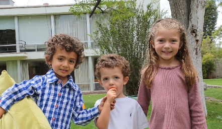  José María, Diego y Julia.