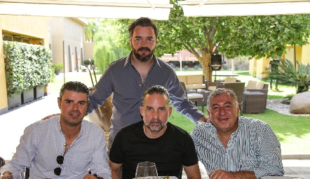  Santiago Labastida, Luis Alberto Mahbub, Rodrigo Veytia y Rodrigo Villasana.