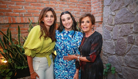  Guille de los Santos, Claudette Villasana y Guillermina de de los Santos.