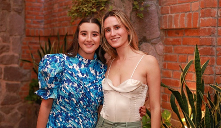  Claudette Villasana y Anna Ortuño.