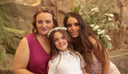  Marcela Alvarado, Inés Lozano y Lorena Alvarado.