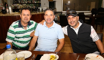  Héctor Gutiérrez, José Maza y Jaime Delsol.