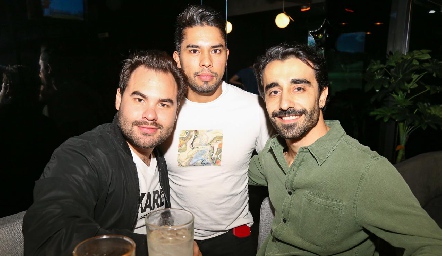  William, Alejandro Garcia y Thiago Muriel.