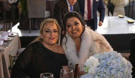  Soledad Piñero y Diana Reyes.