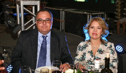  Daniel Lopez Siller e Ivonne de Maria Cardenas.