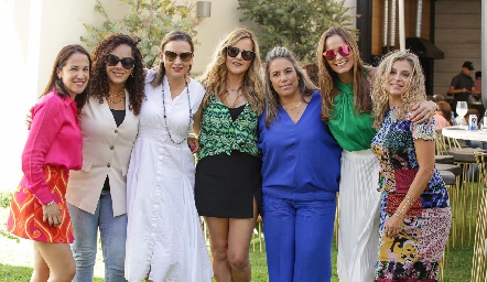  Leticia Aguilar, Marisa Calderón, Janeth Rodríguez,  Erika Olivares, Michelle Zarur, Gloria Medina y Verónica Escobedo.