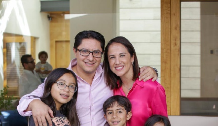  Familia Córdova Aguilar.
