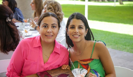  María Elena Torres y Lucía González.