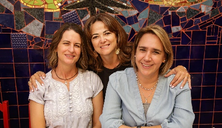  Pupsi Torre, Paulina Gordoa y Adriana Valle.