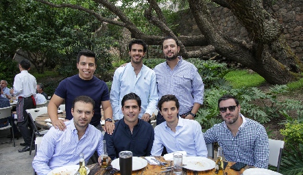 Lisandro Bravo, Ricardo Gómez, Fernando Dibildox, Fernando de Luna, Mauricio Motilla, Alelajndro Lasso y Luis Antonio Mahbub.