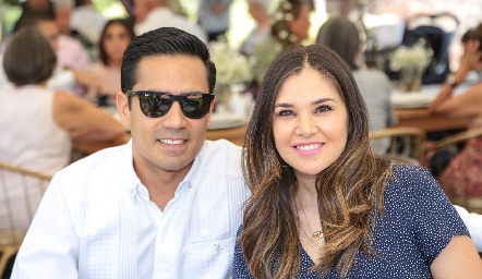 Jorge Villegas y Ana María Hernández .