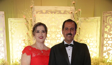  Cristina Galán y Alberto Kasis.