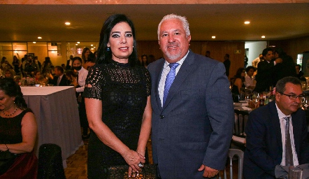  Beatriz Canseco y Guillermo Báez.