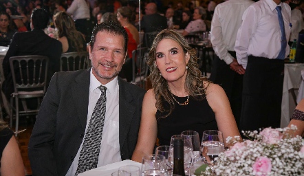  Gonzalo Siller y Gabriela Berrón.