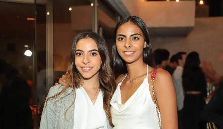  Mariana y Ximena Anaya.