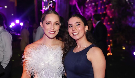  Lau Bravo y Paola Córdova.