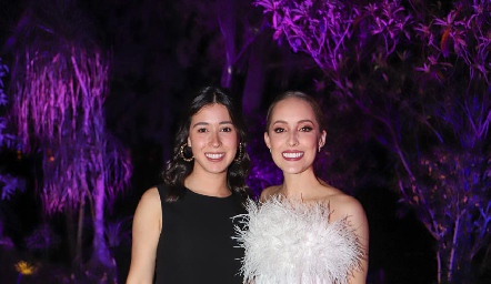  Montse Del Valle y Lau Bravo.