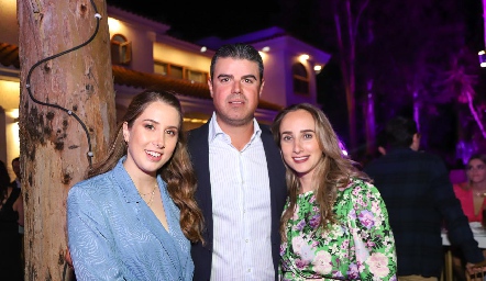  Mónica Torres, Santiago Labastida y Ángeles Mahbub.