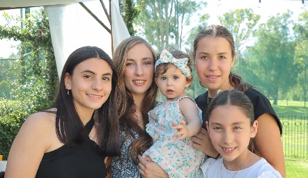  María Conde, Celina Gallegos, María Paula Camargo, Pao Martín Alba y Jime Conde.