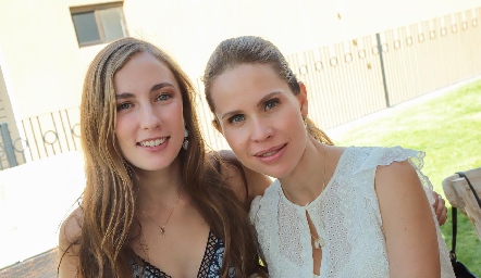  Celina Gallegos y Maiela Conde.