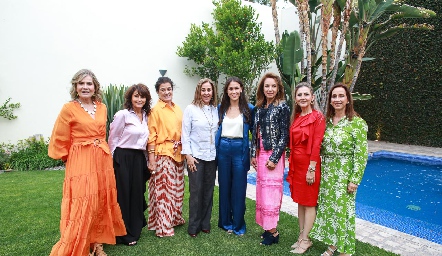  Carmelita con las organizadoras María Amelia Vargas, Claudia Sánchez, Claudia Balbontín, Lorena Valle, Rocío Mexicano, Gely Cárdenas y Carmen Bravo.