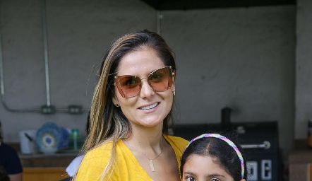  Coco Canseco y Sofía.