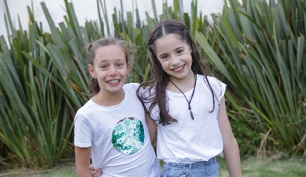  Andrea y Cati.