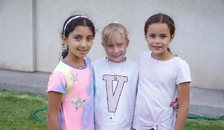  Sofía, Vale y Natalia.