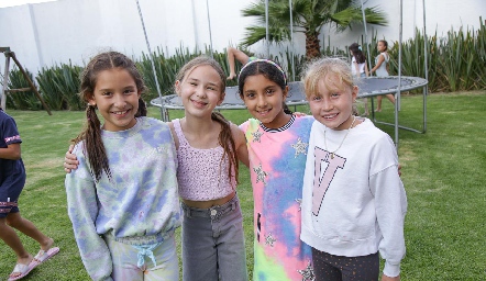  Alexia, Miranda, Sofía y Vale.