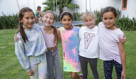  Alexia, Miranda, Sofía, Vale y Natalia.
