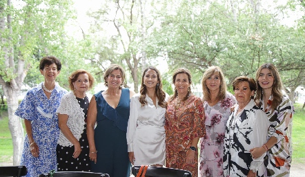  Leti Muñiz, Linda Goldaracena, Maruja Marenco, Fer García, Martha Elena Muñiz, Cristina Córdova, Mercedes Muñiz y Ana Sofía Muñiz.