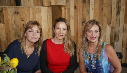  Gloria Kury, Gabriela Mercado y Lorenza Gutiérrez.